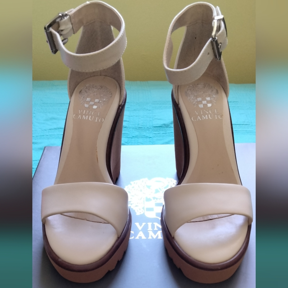 Vince Camuto GRETAM Cream(Vanilla) Platform Ankle-Strap Wedges